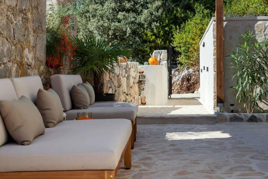 Holiday Home Marijana Zaostrog Luaran gambar